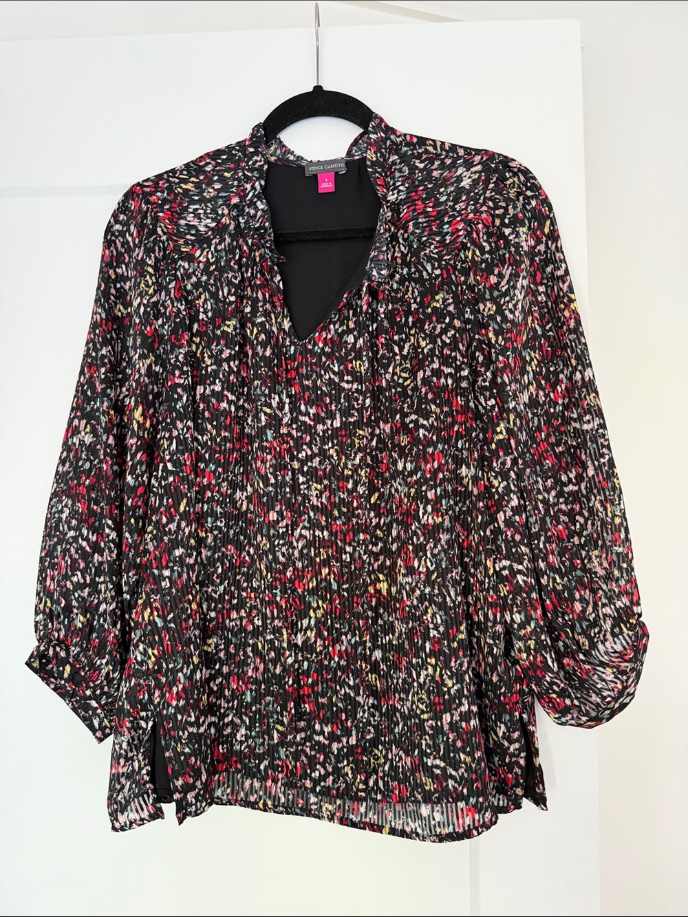 Vince Camuto multi color shirt